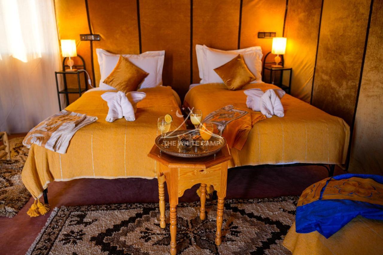 The White Camp - Your Merzouga Luxury Desert Camp & Erg Chebbi Dunes Camel Riding Экстерьер фото