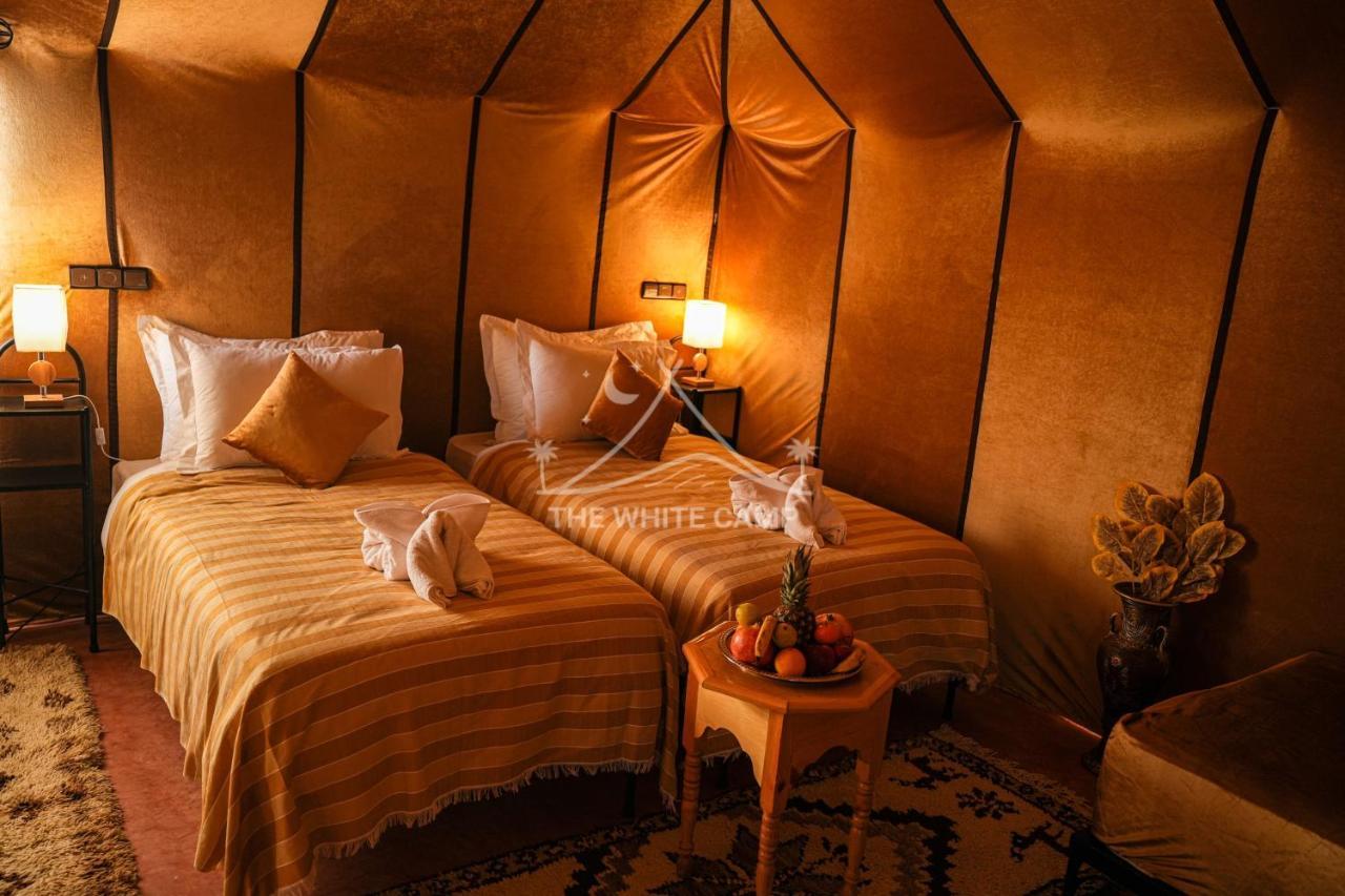 The White Camp - Your Merzouga Luxury Desert Camp & Erg Chebbi Dunes Camel Riding Экстерьер фото