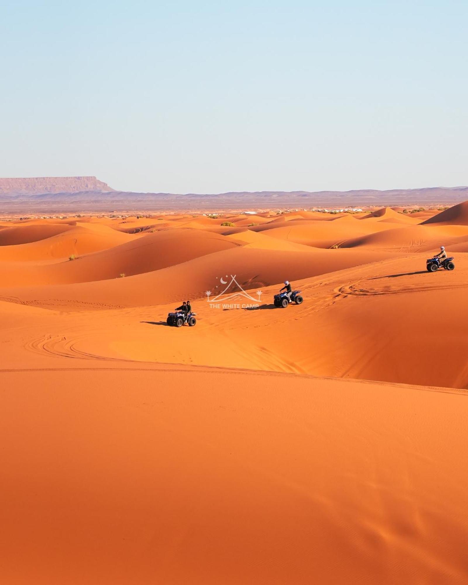 The White Camp - Your Merzouga Luxury Desert Camp & Erg Chebbi Dunes Camel Riding Экстерьер фото