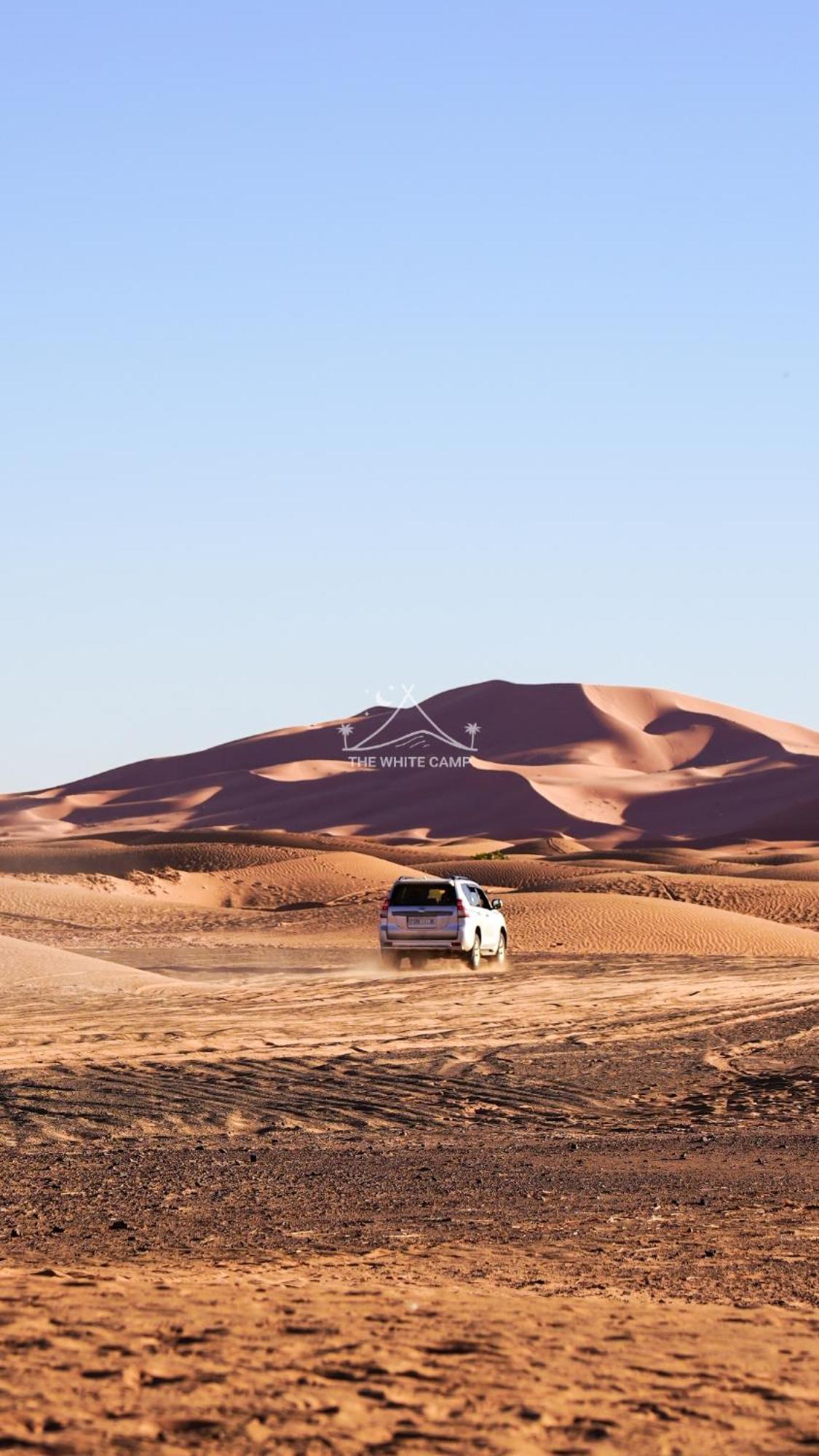 The White Camp - Your Merzouga Luxury Desert Camp & Erg Chebbi Dunes Camel Riding Экстерьер фото