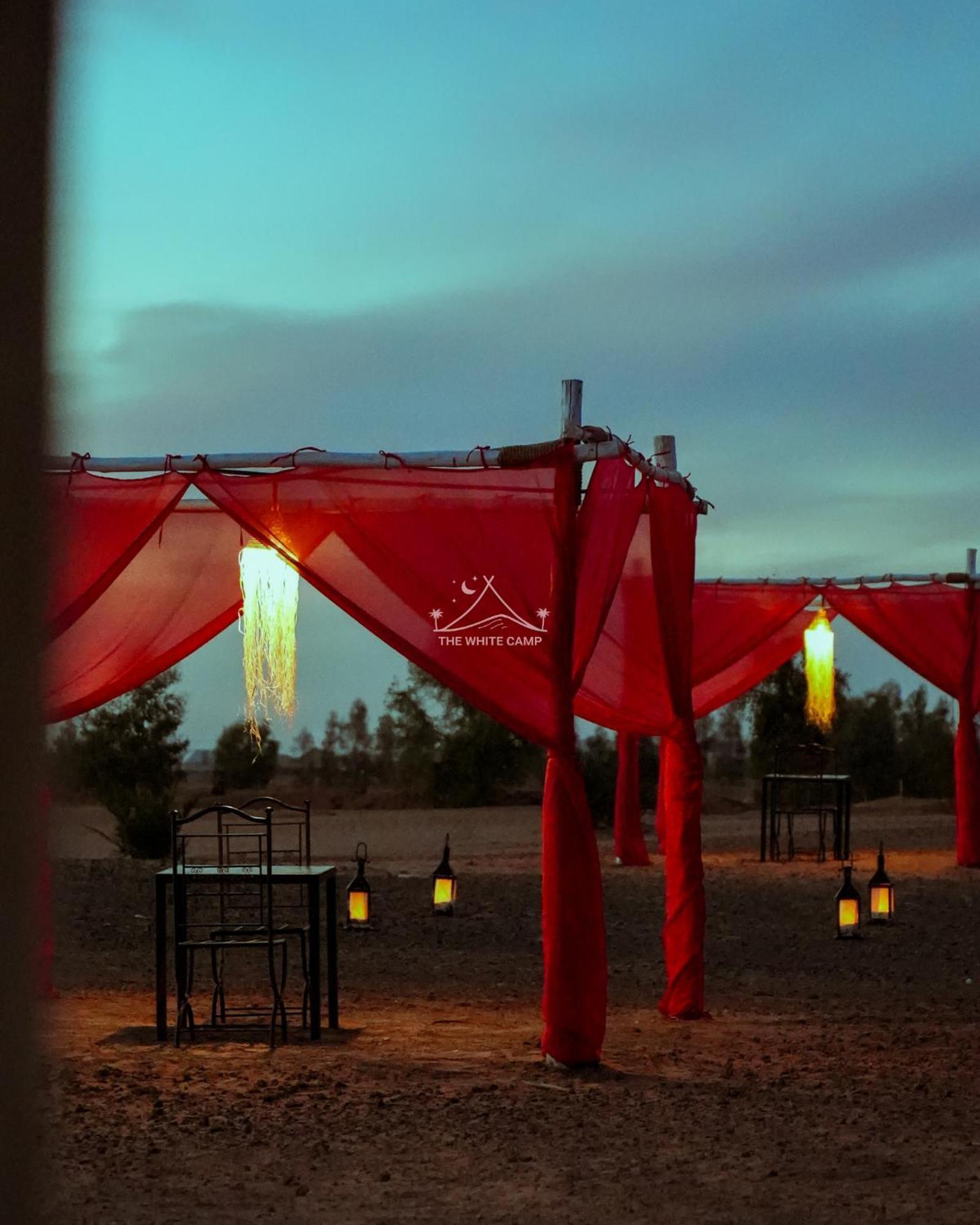 The White Camp - Your Merzouga Luxury Desert Camp & Erg Chebbi Dunes Camel Riding Экстерьер фото